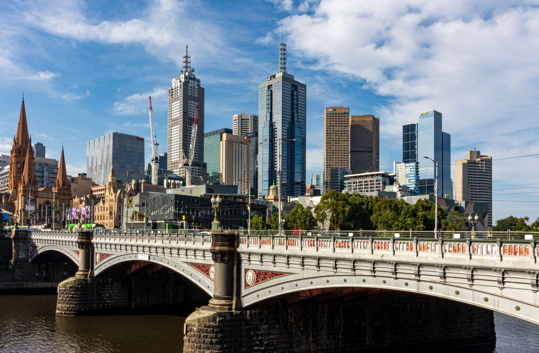 Melbourne skyline, Princes Bridge and the Yarra River